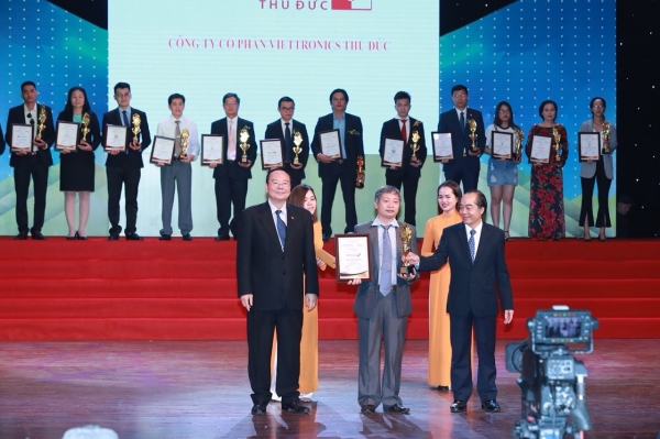 Viettronics Thủ Đức - Vinh dự nhận giải top 10 thương hiệu dẫn đầu Việt Nam